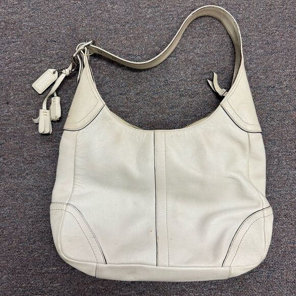 Coach Vintage White Shoulder Bag - Picture 1 of 10